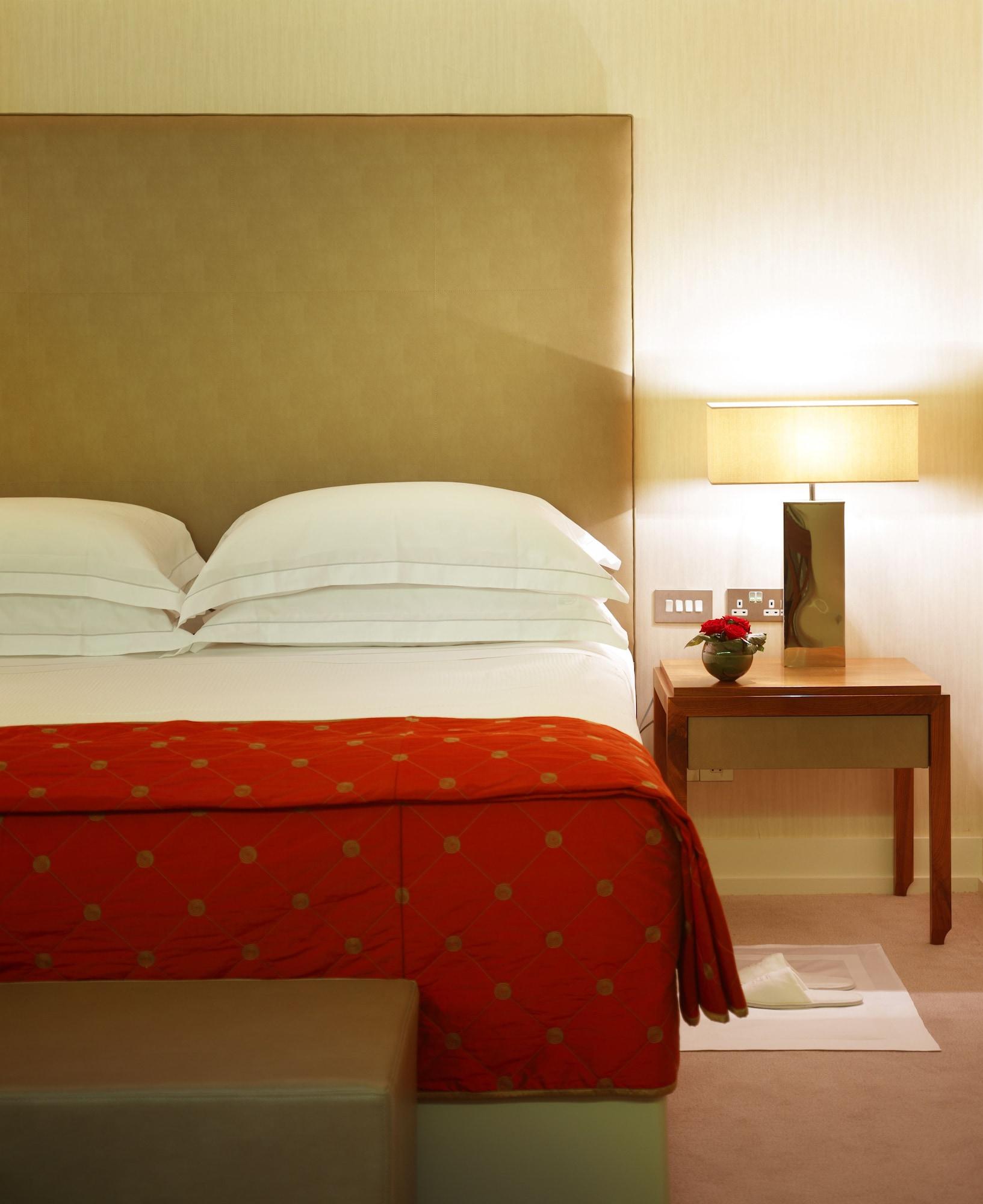 Aghadoe Heights Hotel & Spa Killarney Ngoại thất bức ảnh A bedroom at the hotel