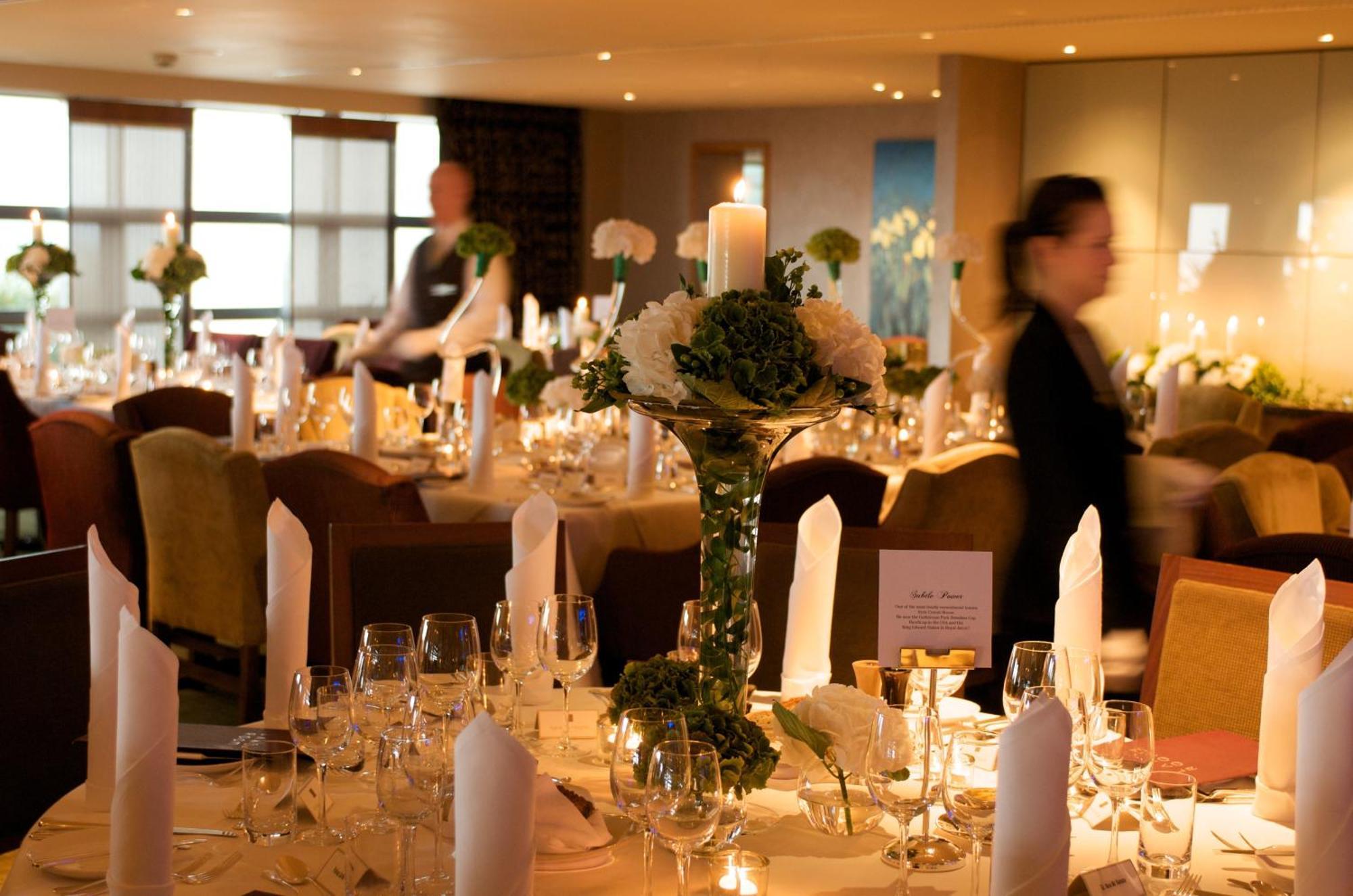 Aghadoe Heights Hotel & Spa Killarney Ngoại thất bức ảnh A wedding reception at the InterContinental London