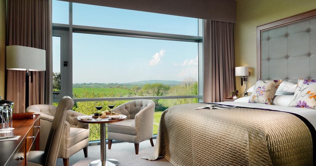 Aghadoe Heights Hotel & Spa Killarney Ngoại thất bức ảnh A room at the hotel